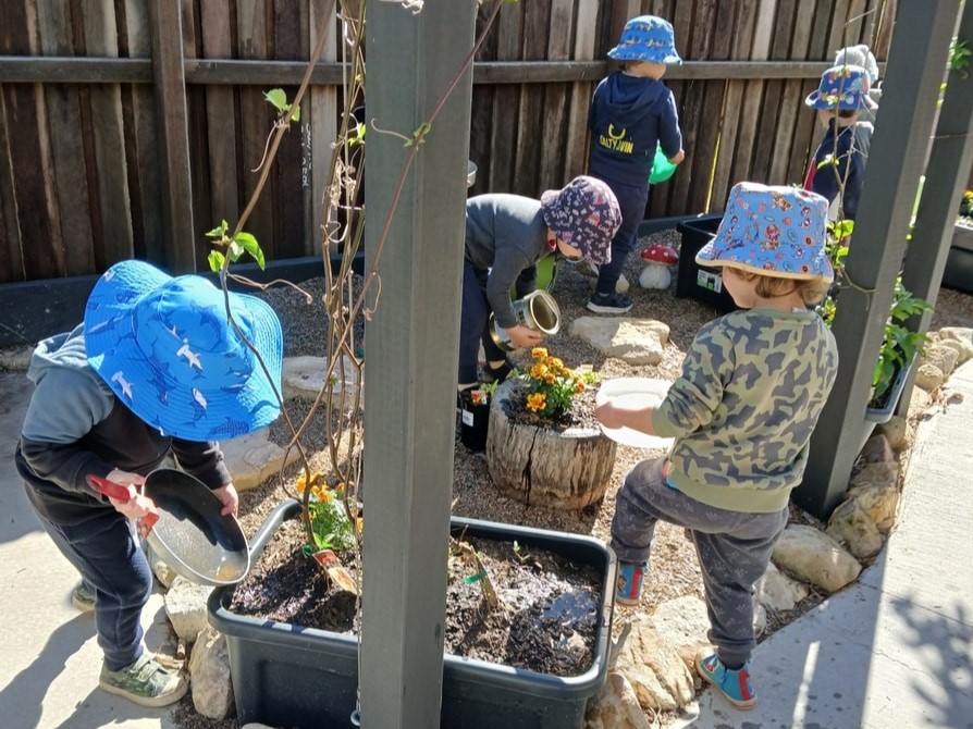 children_gardening