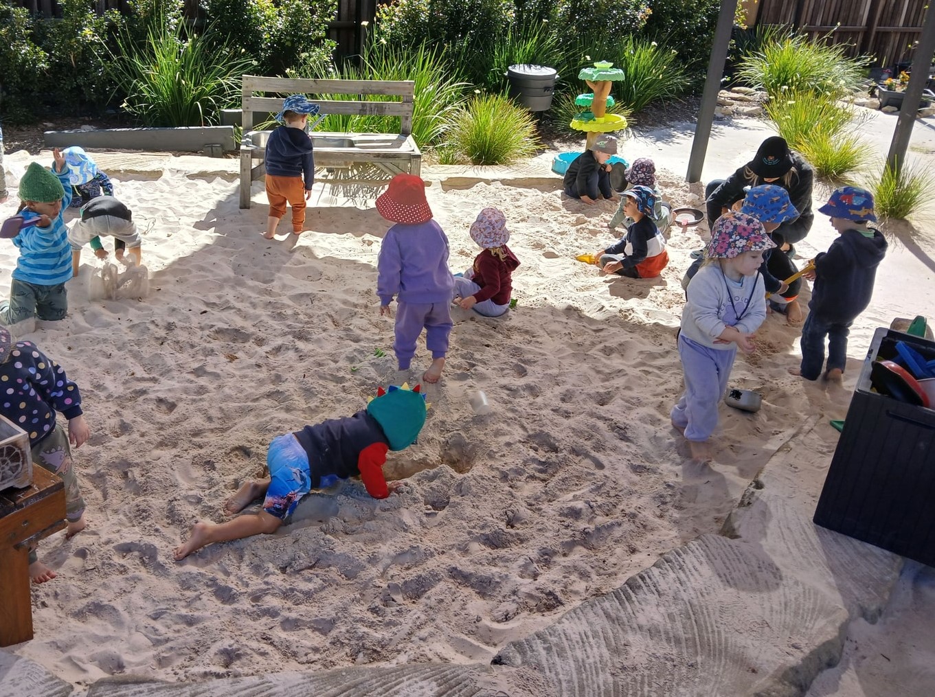 children_playing_in_sandpit